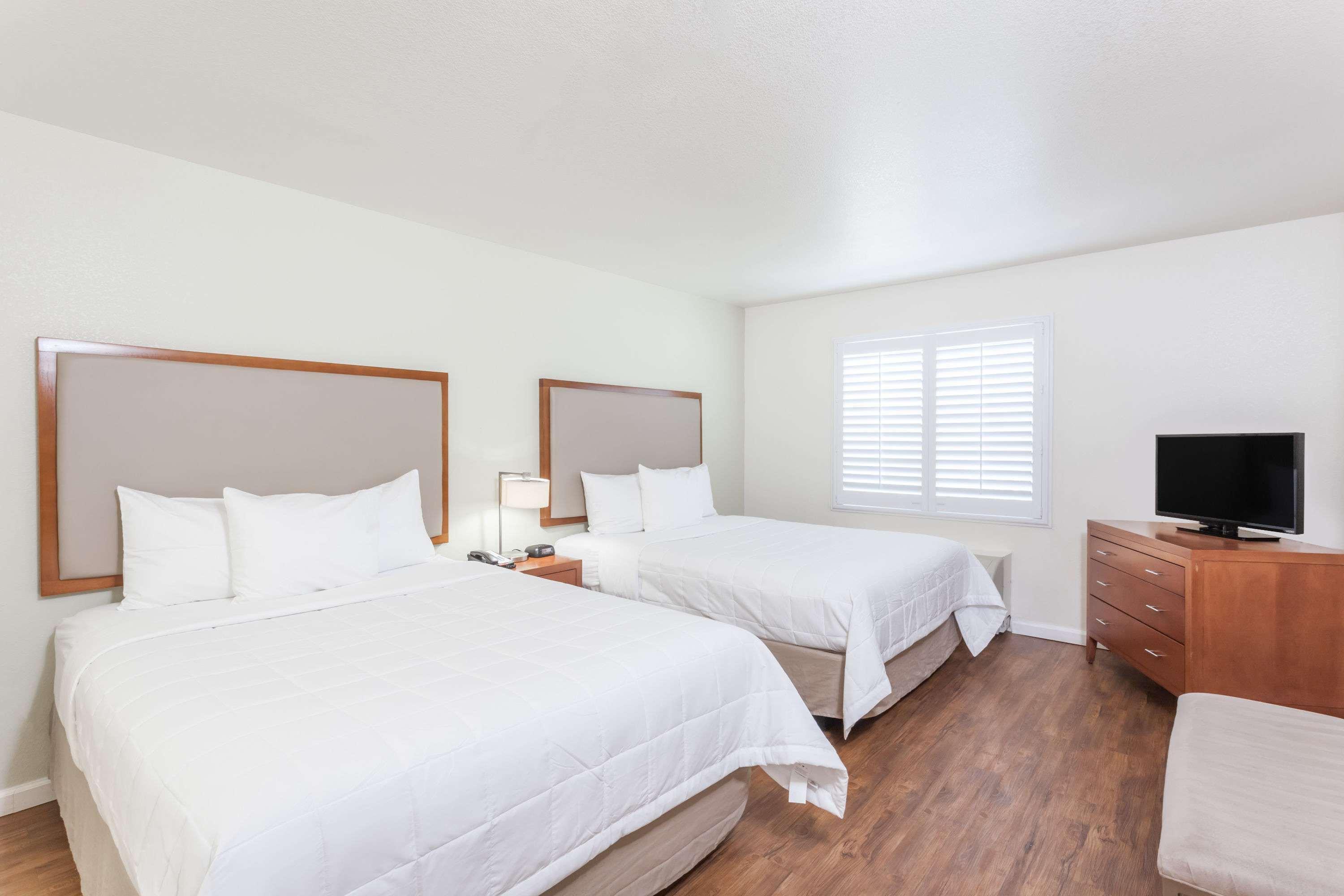Hawthorn Suites Викторвилл Экстерьер фото